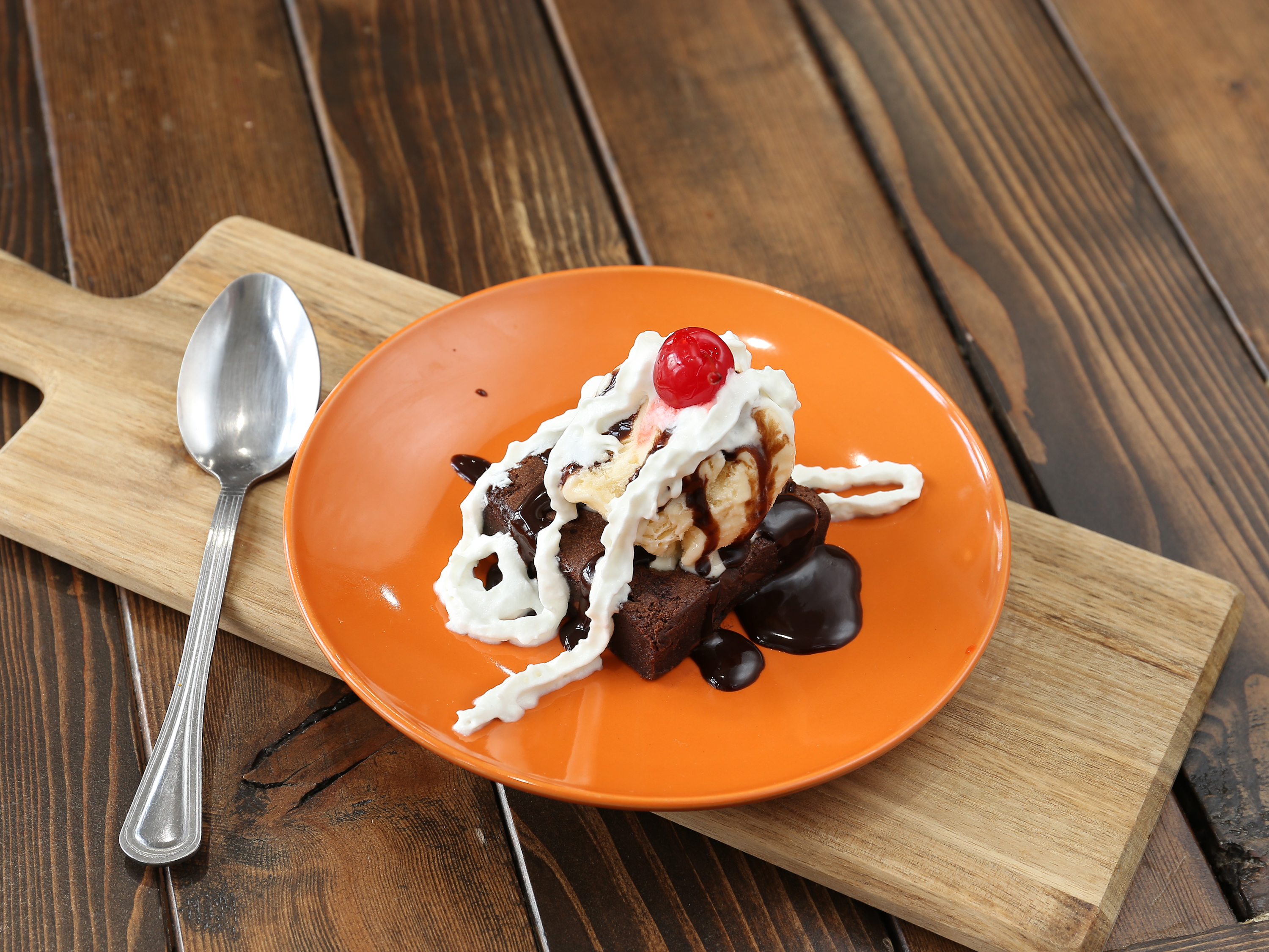 Order Gluten Free Brownie Sundae food online from Rustic Roots store, Grand Haven on bringmethat.com