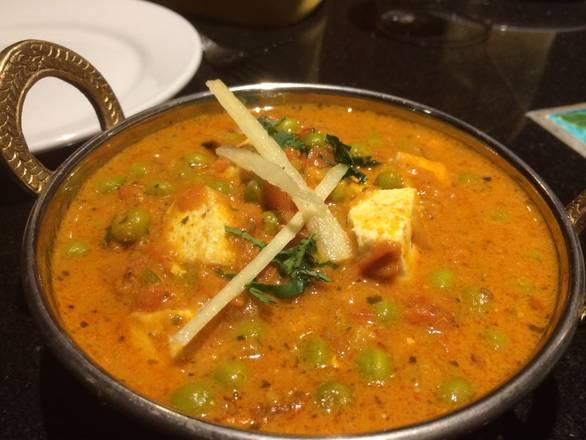 Order Tofu Green Peas Curry (V, GF) food online from Indiya: Flavors of India store, Collingswood on bringmethat.com