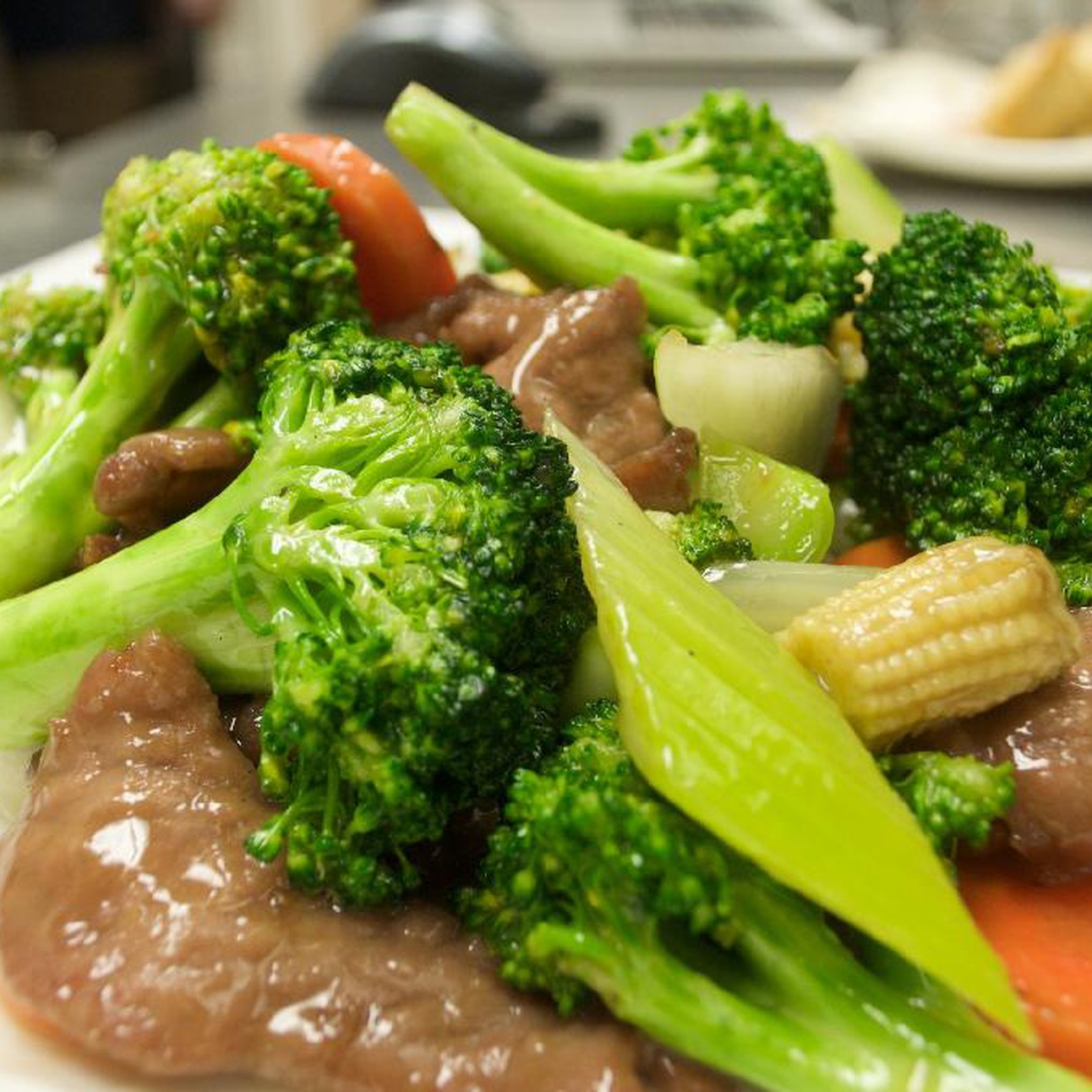 Order Steamed Beef with Vegetable food online from Kong Kitchen store, Atlanta on bringmethat.com