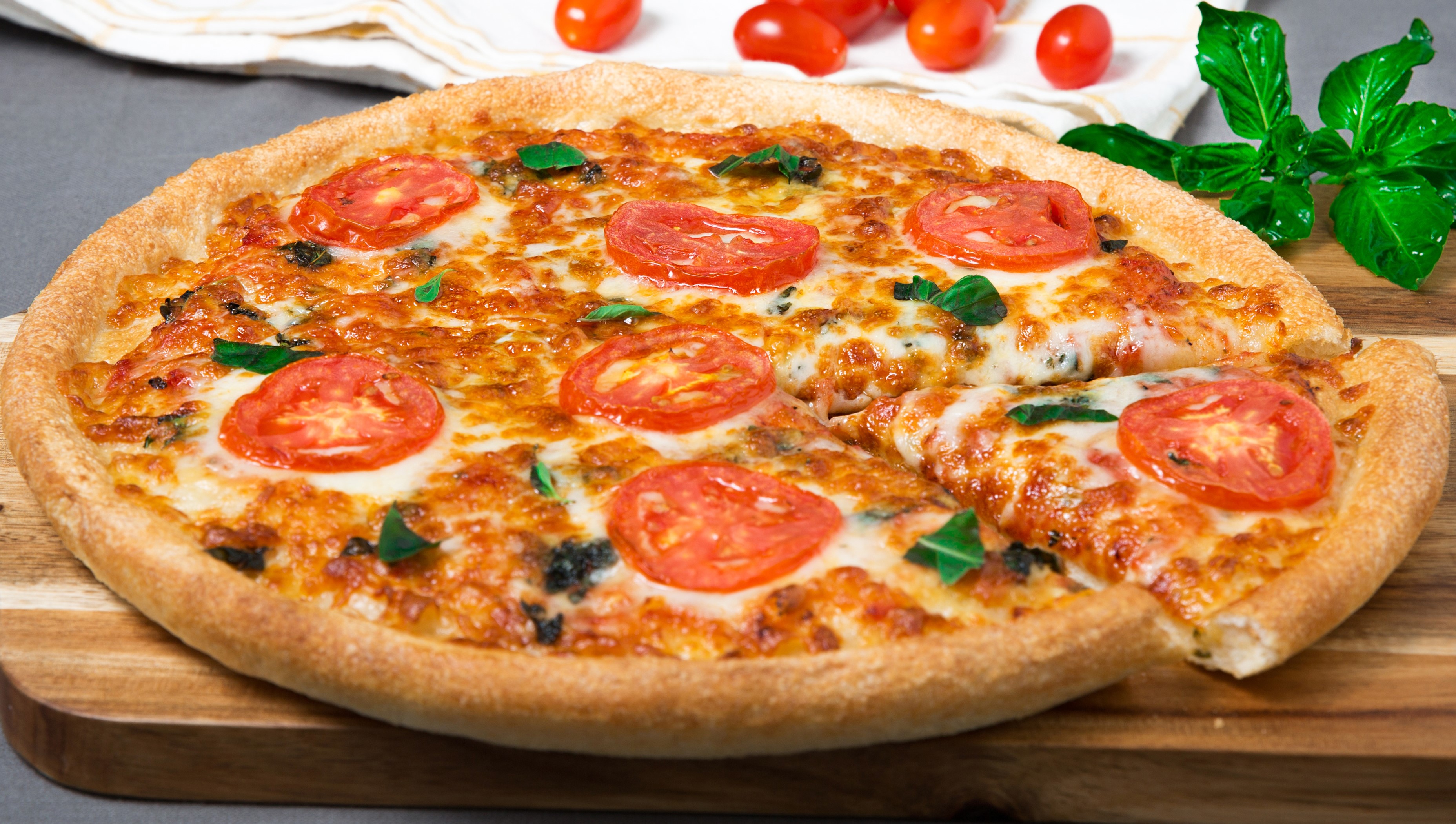 Order Pizza Margarita food online from Sarpino's Pizzeria store, Downers Grove on bringmethat.com
