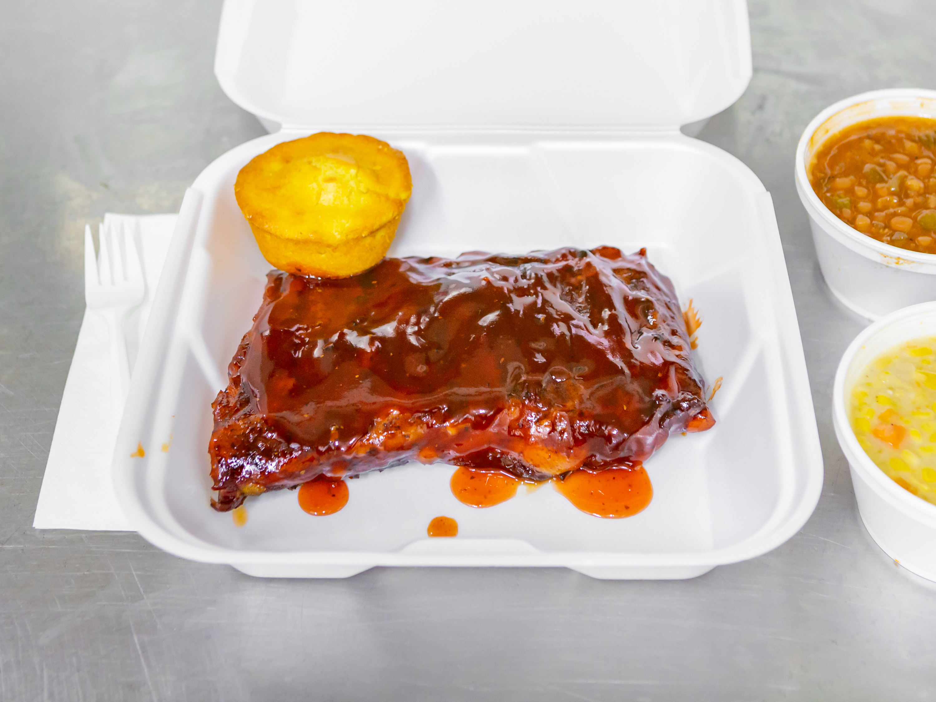 Order Large End Dinner food online from Uptown BBQ & Soulfood store, Detroit on bringmethat.com