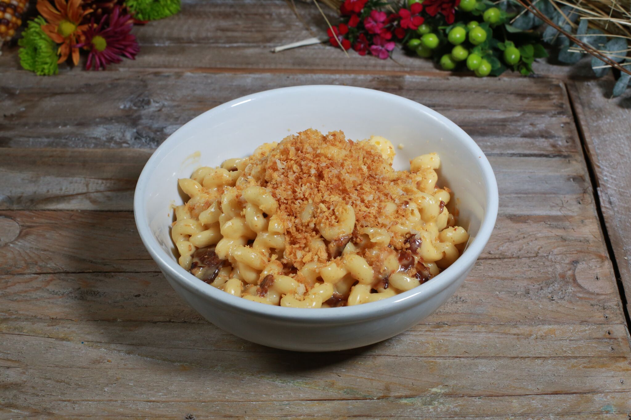 Order Bacon Mac N' Cheese food online from Hash House a Go Go store, Las Vegas on bringmethat.com