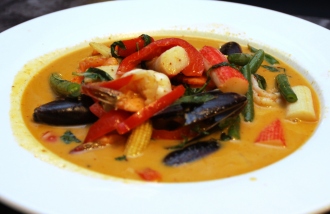 Order 706. Seafood of Paradise food online from Siam Pasta Thai Cuisine store, Chicago on bringmethat.com