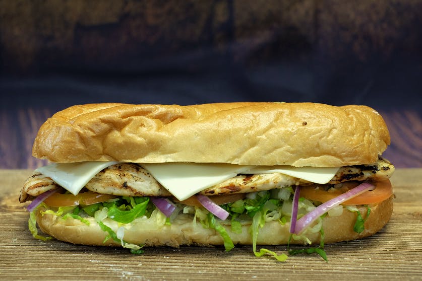 Order Grilled Chicken Sub - Sub food online from Oscar's Pizza store, Colonie on bringmethat.com