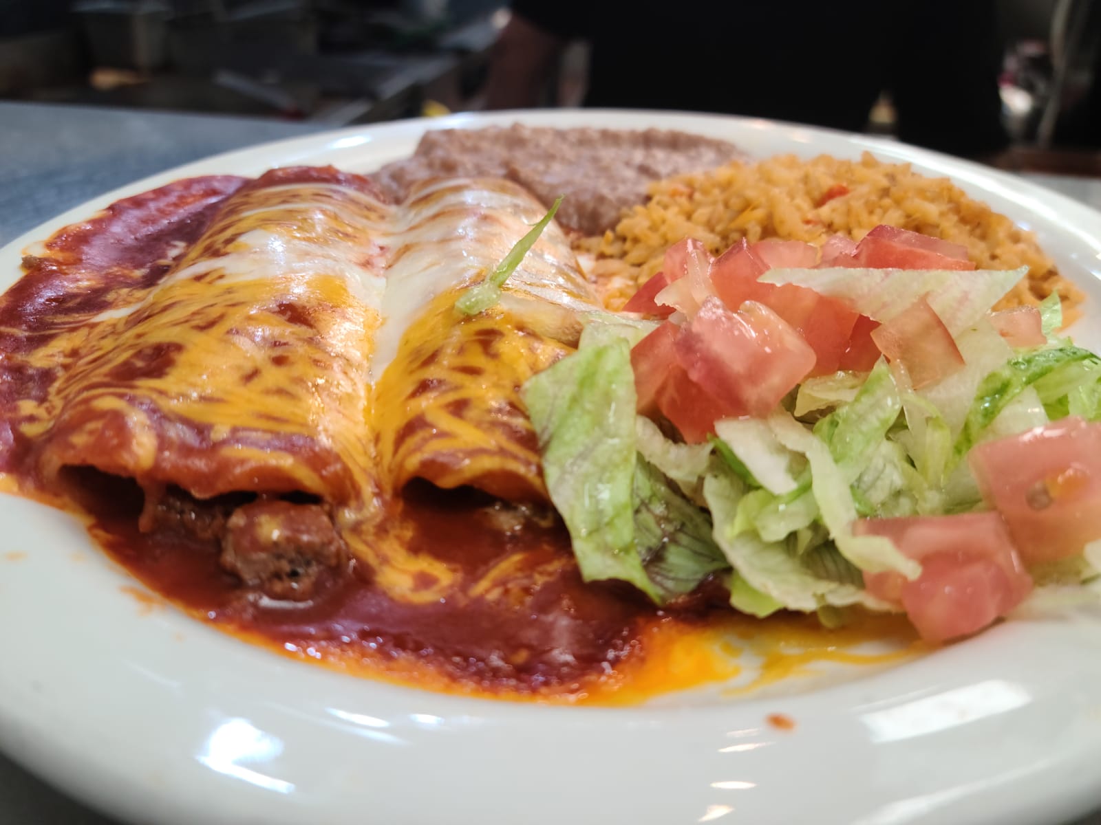 Order Cheese Enchilada Plate food online from Los Arcos Mexican Grill store, San Antonio on bringmethat.com