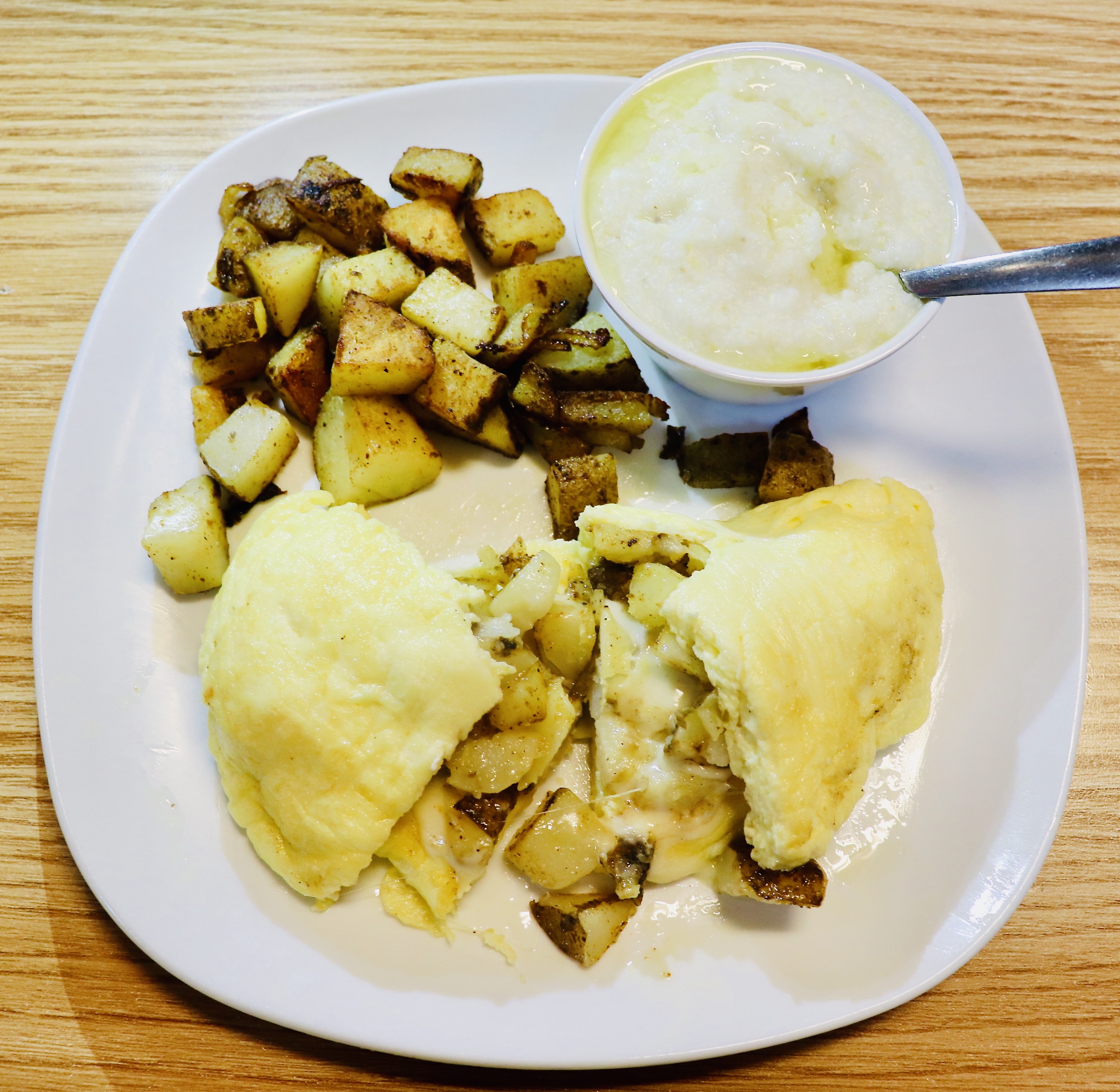Order Potato Omelette food online from Charlie Cafe store, Norfolk on bringmethat.com