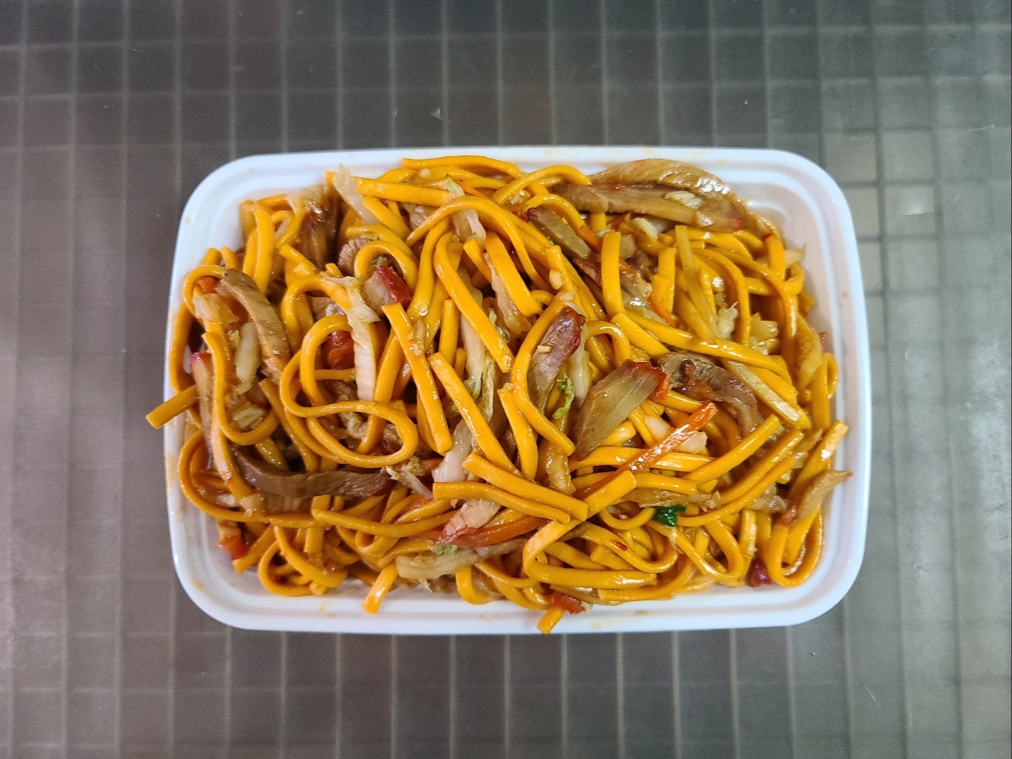 Order (Lg.) Roast Pork Lo Mein food online from China King store, Florissant on bringmethat.com