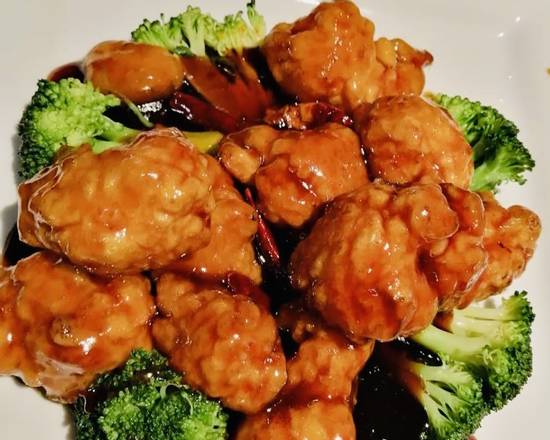 Order General Tso's Chicken food online from Kickys Pan-Asian Restaurant store, Aberdeen on bringmethat.com