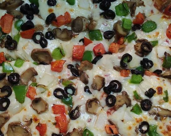 Order Veggie Delight Pizza food online from Geppetto store, Cleveland on bringmethat.com