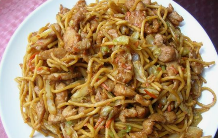 Order Pork Chow Mein 肉丝炒面 food online from Rose Garden store, Puyallup on bringmethat.com