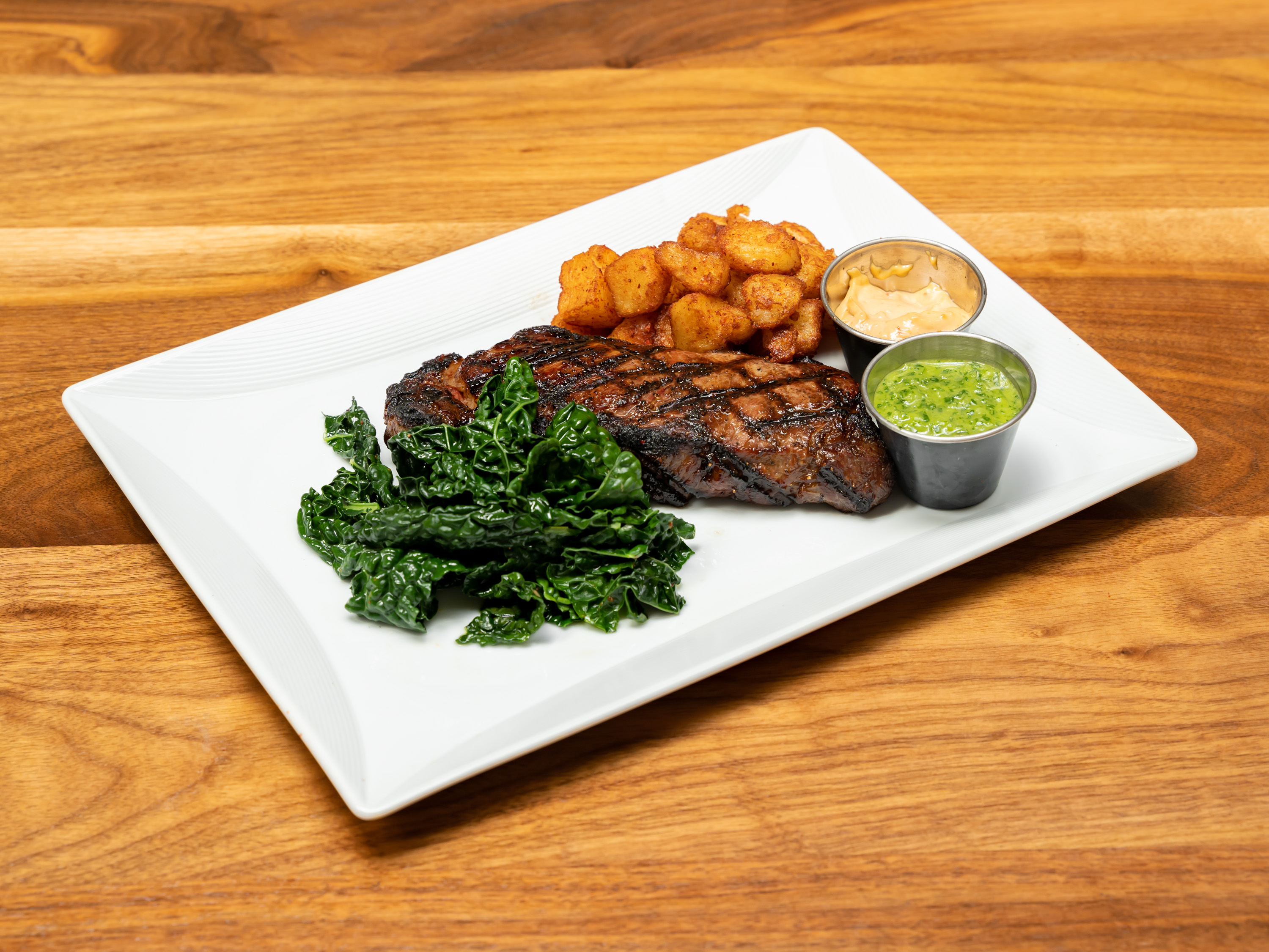 Order 12-oz Angus New York food online from Red Oak Craft Bar and Rotisserie store, San Rafael on bringmethat.com