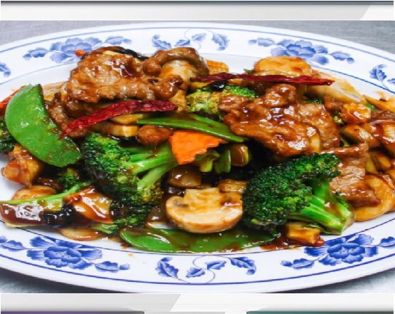 Order 81. Hunan Beef food online from Red Apple Chinese Restaurant store, Waterloo on bringmethat.com