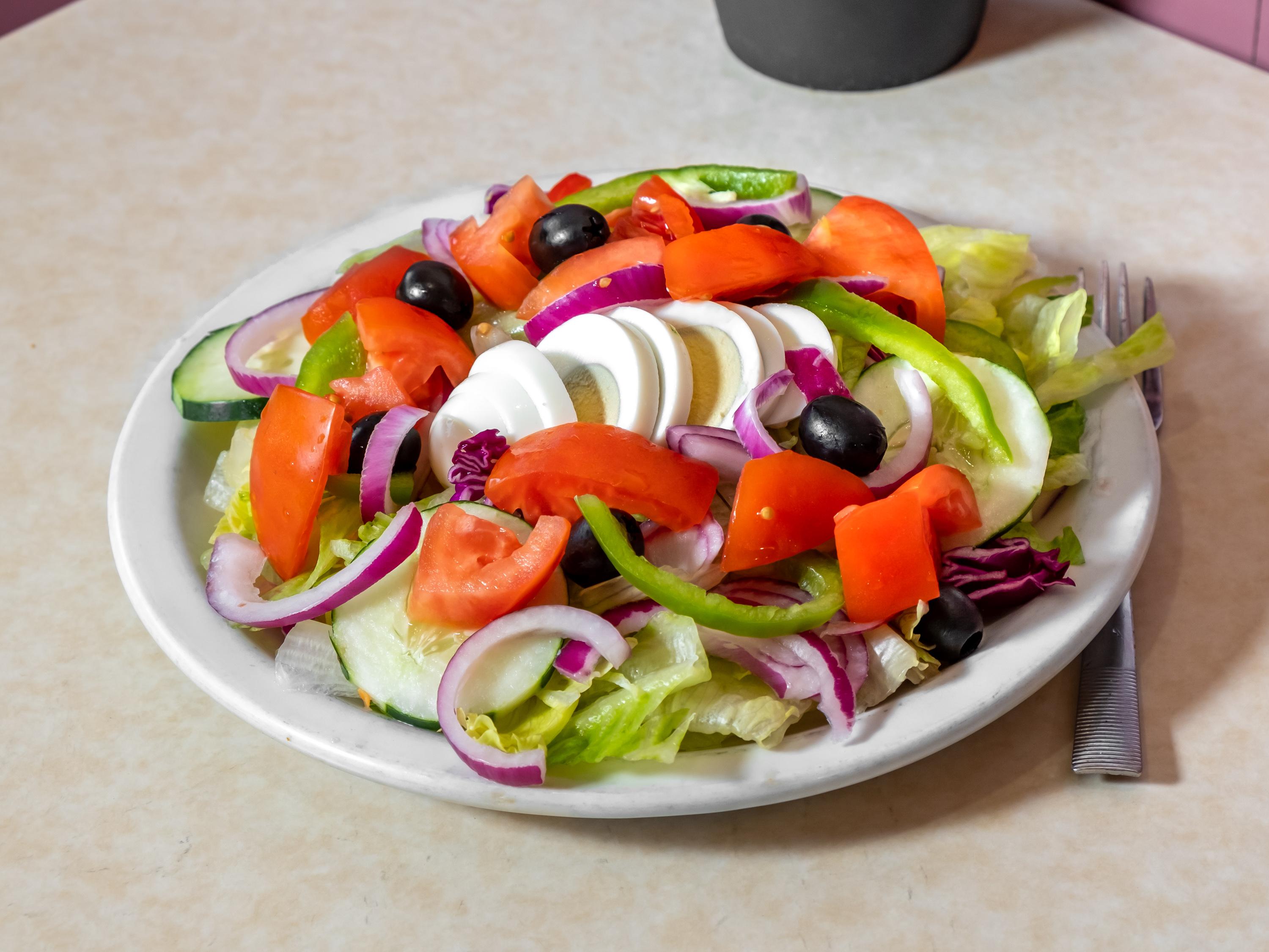 Order 7. Chef Salad food online from New Quality Pizza store, Philadelphia on bringmethat.com