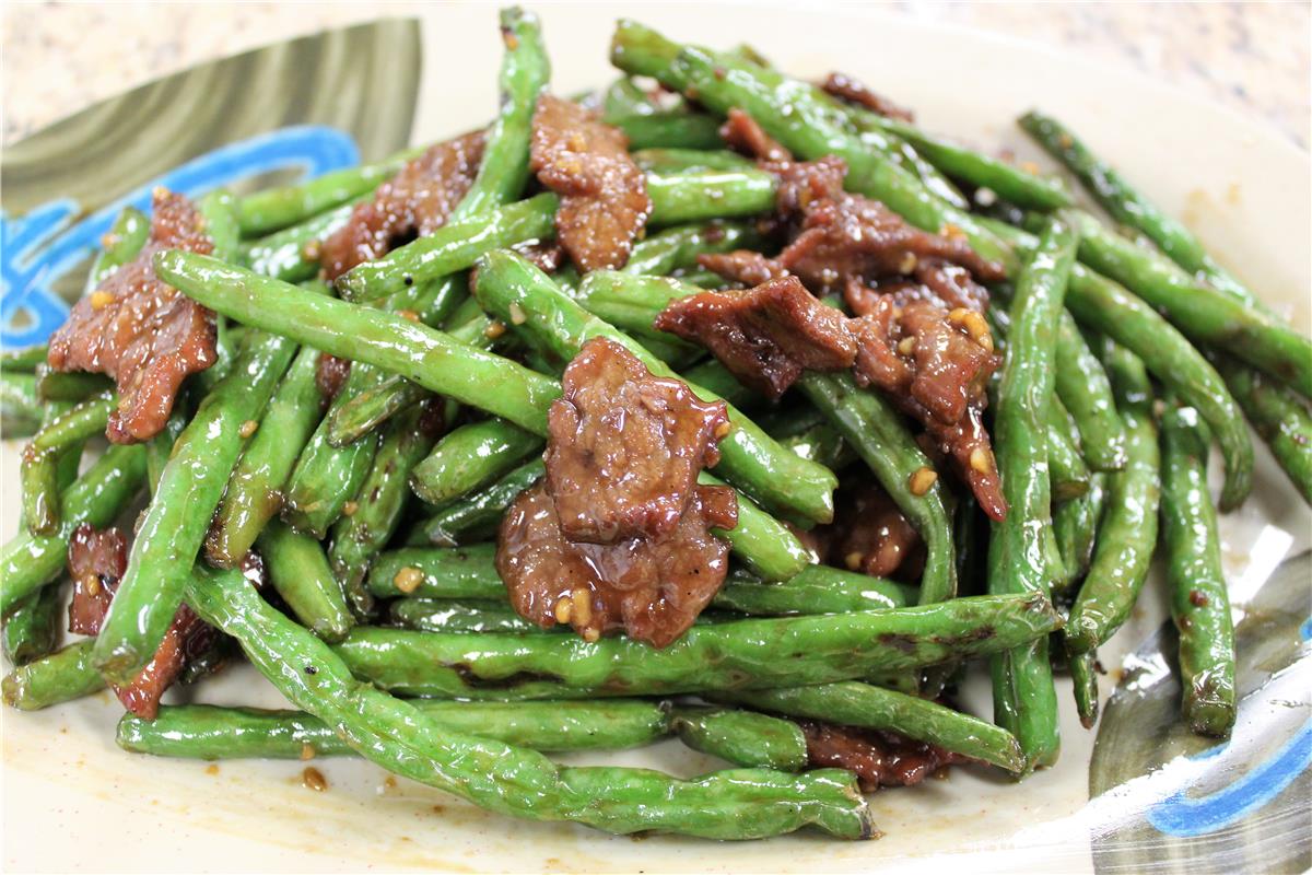 Order 712. Beef with String Bean food online from Moon Wok store, Dallas on bringmethat.com