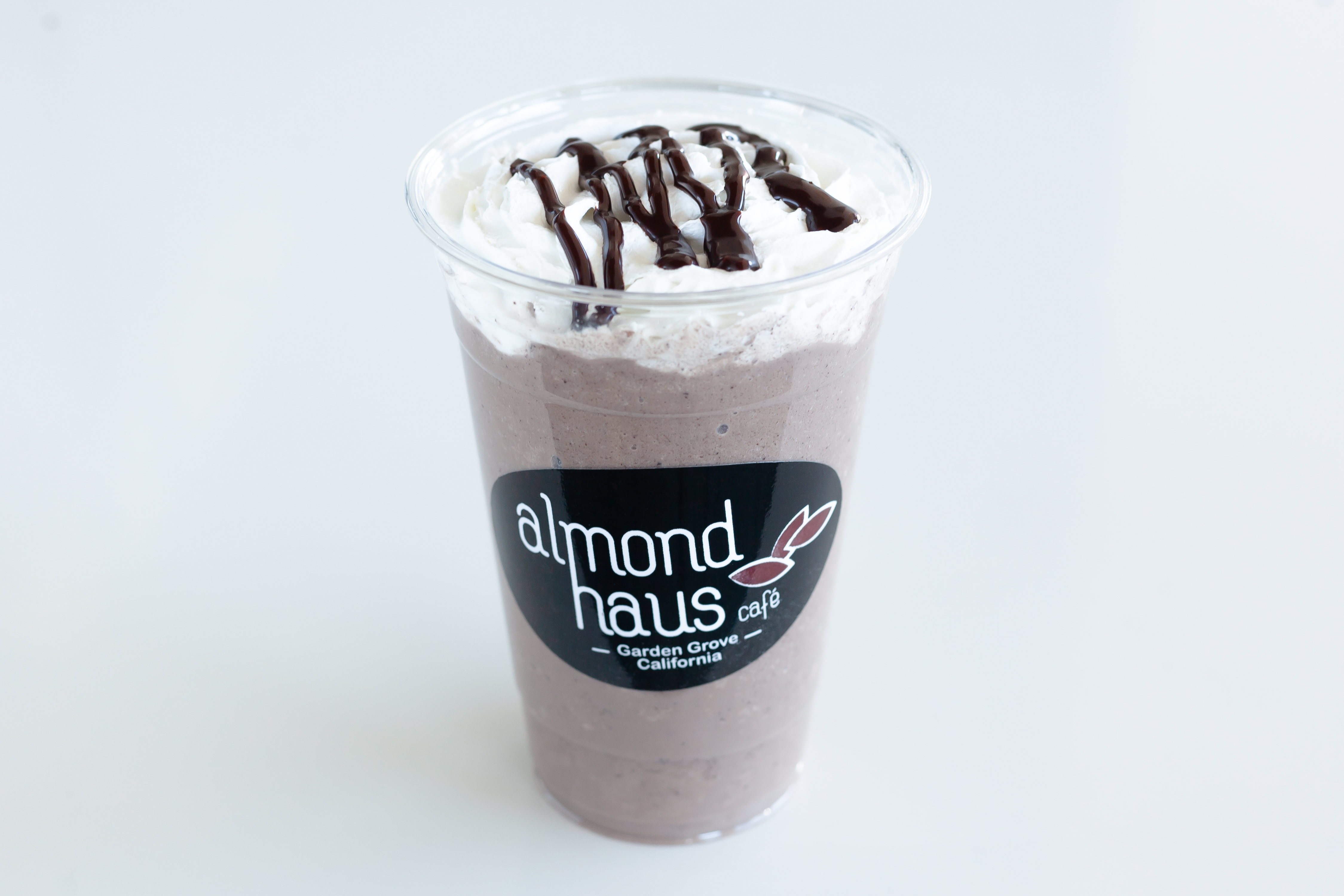 Order Cookies and Cream Smoothie food online from Almond Haus Cafe store, Garden Grove on bringmethat.com