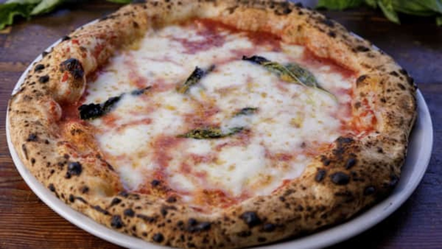 Order Margherita Pizza food online from Centro Pizza store, Burlingame on bringmethat.com