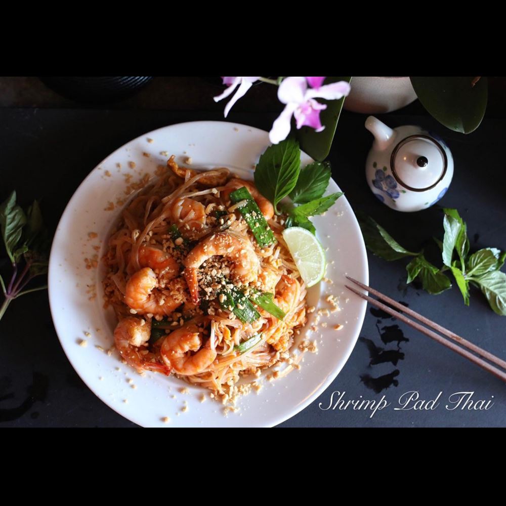 Order Shrimp Pad Thai 泰虾炒米粉 food online from Asia Cafe store, Fredericksburg on bringmethat.com