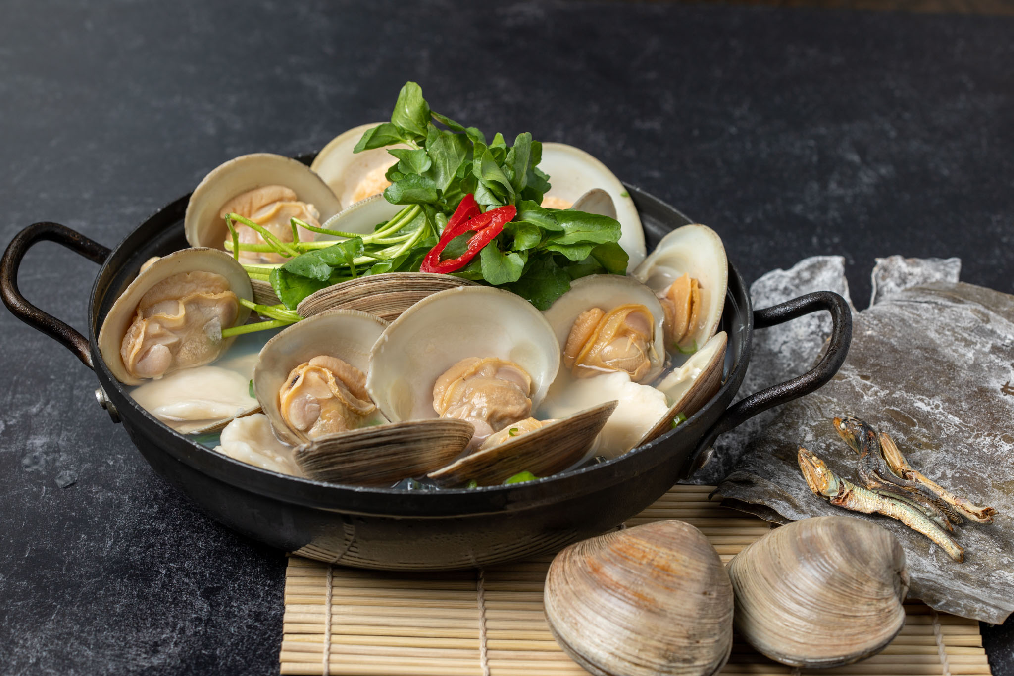 Order Clam Soup with Dough Flake 수제비 대합탕 food online from Mui store, New York on bringmethat.com