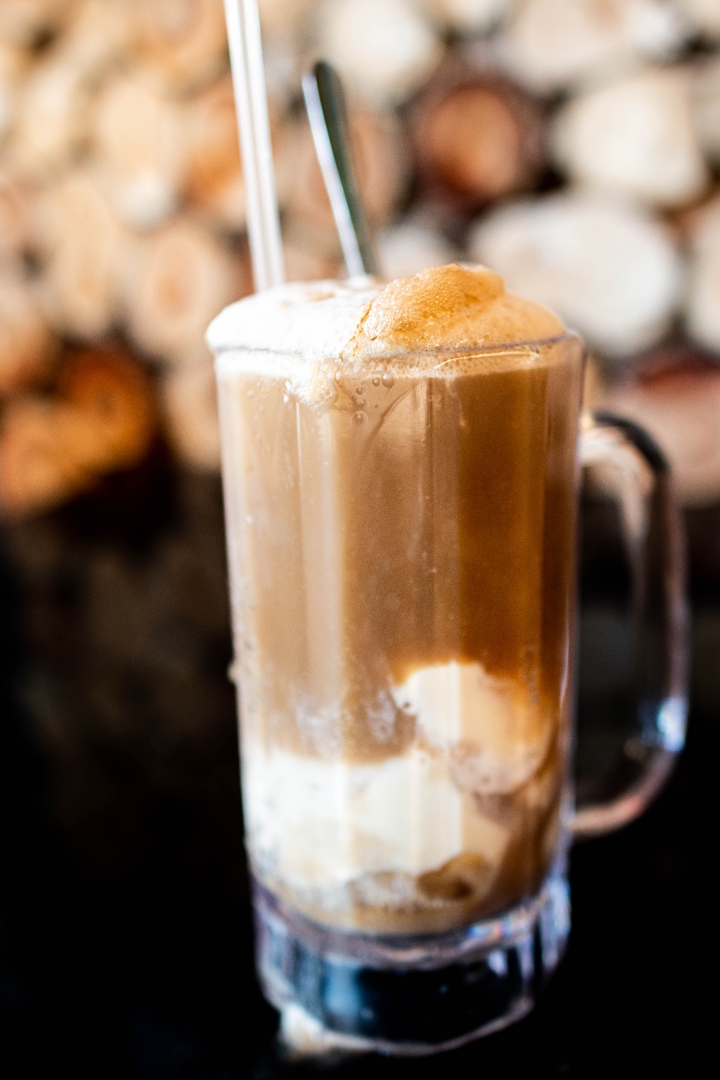 Order Root Beer Float food online from Mike Bbq store, Escondido on bringmethat.com