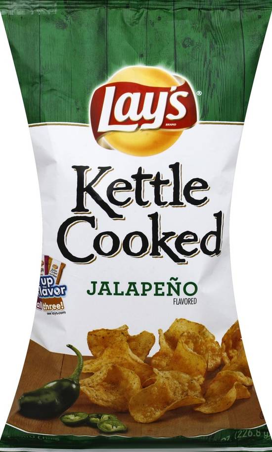 Order Lay's · Kettle Cooked Jalapeno Flavored Chips (8 oz) food online from Mesa Liquor store, Mesa on bringmethat.com