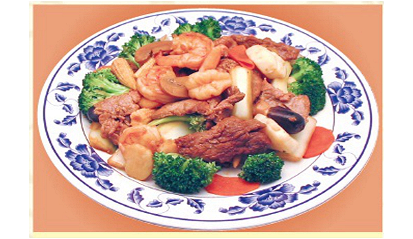 Order Happy Family food online from Golden Wok Restaurant store, La Grange Park on bringmethat.com