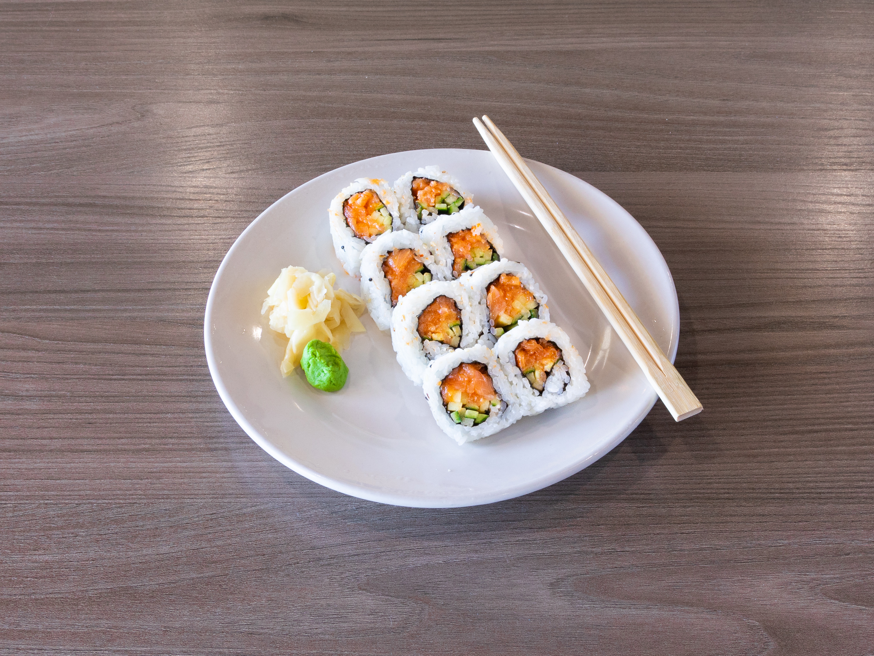 Order Spicy Salmon Roll food online from Labella Pizzeria & Restaurant store, Phoenix on bringmethat.com