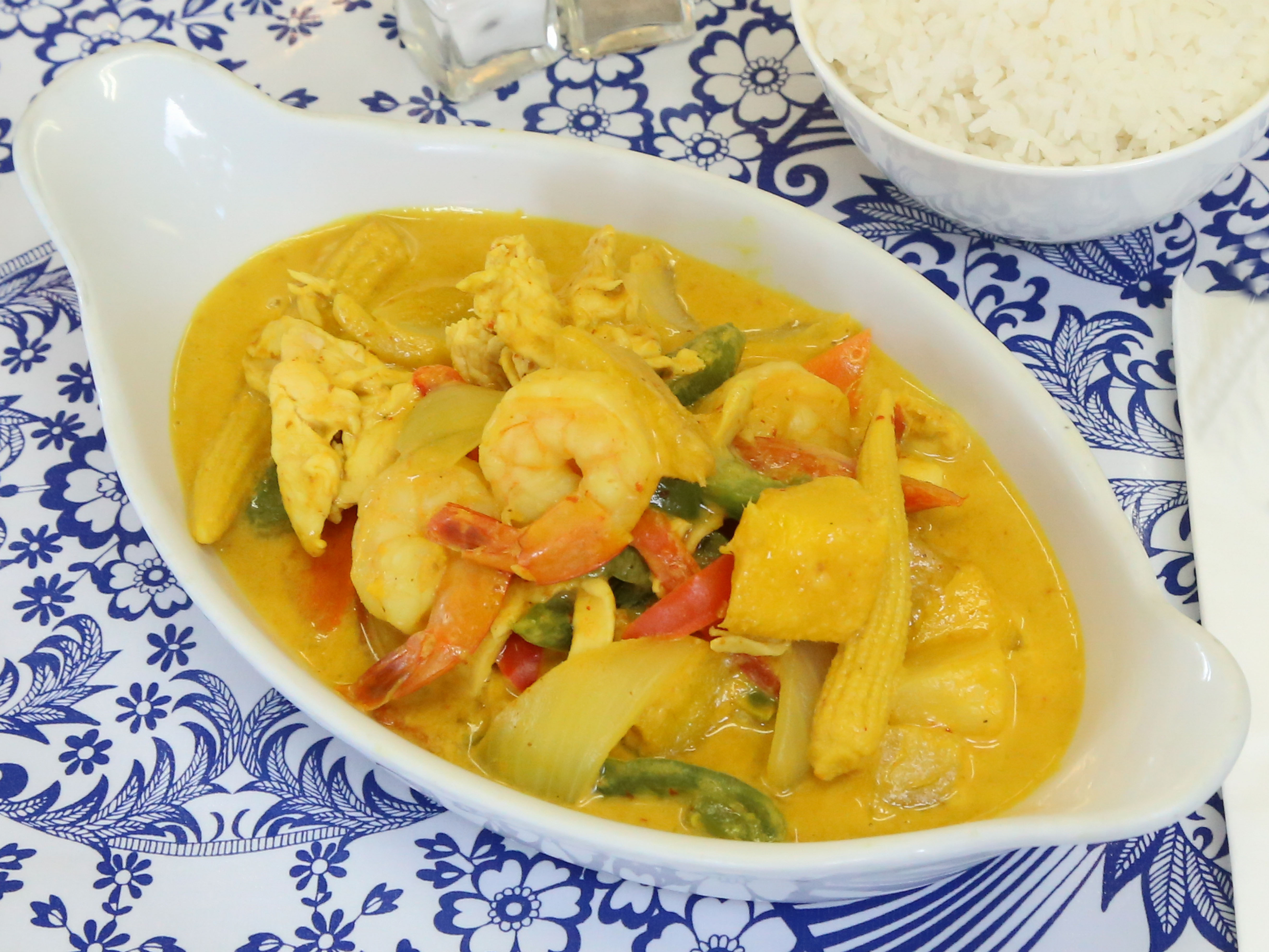 Order Mango Curry Special food online from Thai Hut store, Somerville on bringmethat.com