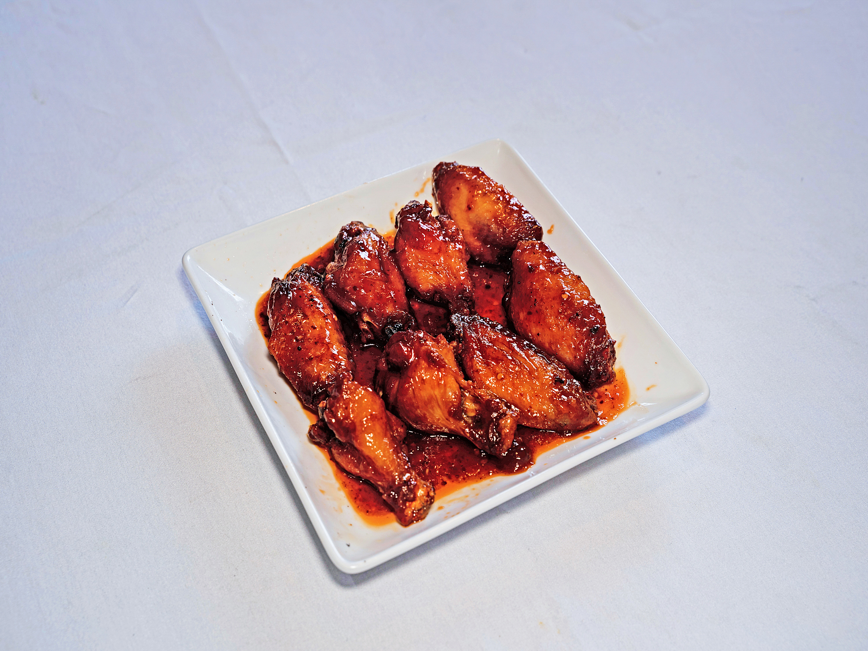 Order 8 House Chicken Wings food online from Diamond Chinese Restaurant store, Phoenix on bringmethat.com