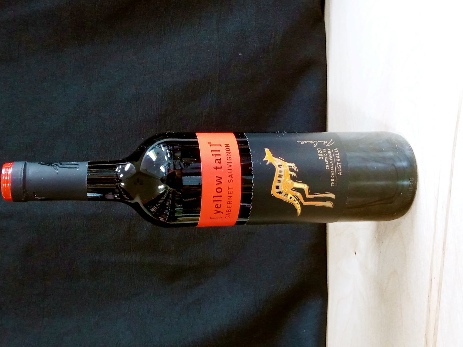 Order Yellow Tail Cabernet Sauvignon food online from Glenrose Liquor store, Glendale on bringmethat.com