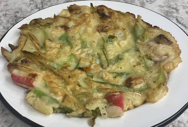 Order NU2. Haemul Pajeon (Korean Seafood Pancake) 韓式海鮮煎餅 food online from Uncle Chen's Chinese Restaurant store, State College on bringmethat.com