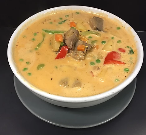 Order 44. Duck Curry food online from Thai Beer store, Salem on bringmethat.com