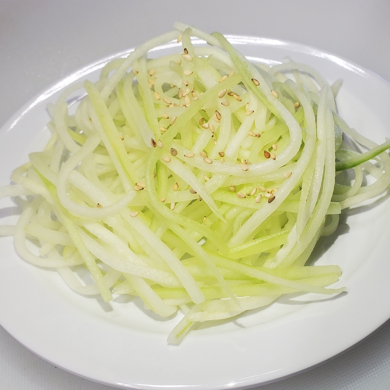 Order Cucumber Salad food online from Sushi Loco store, Long Beach on bringmethat.com