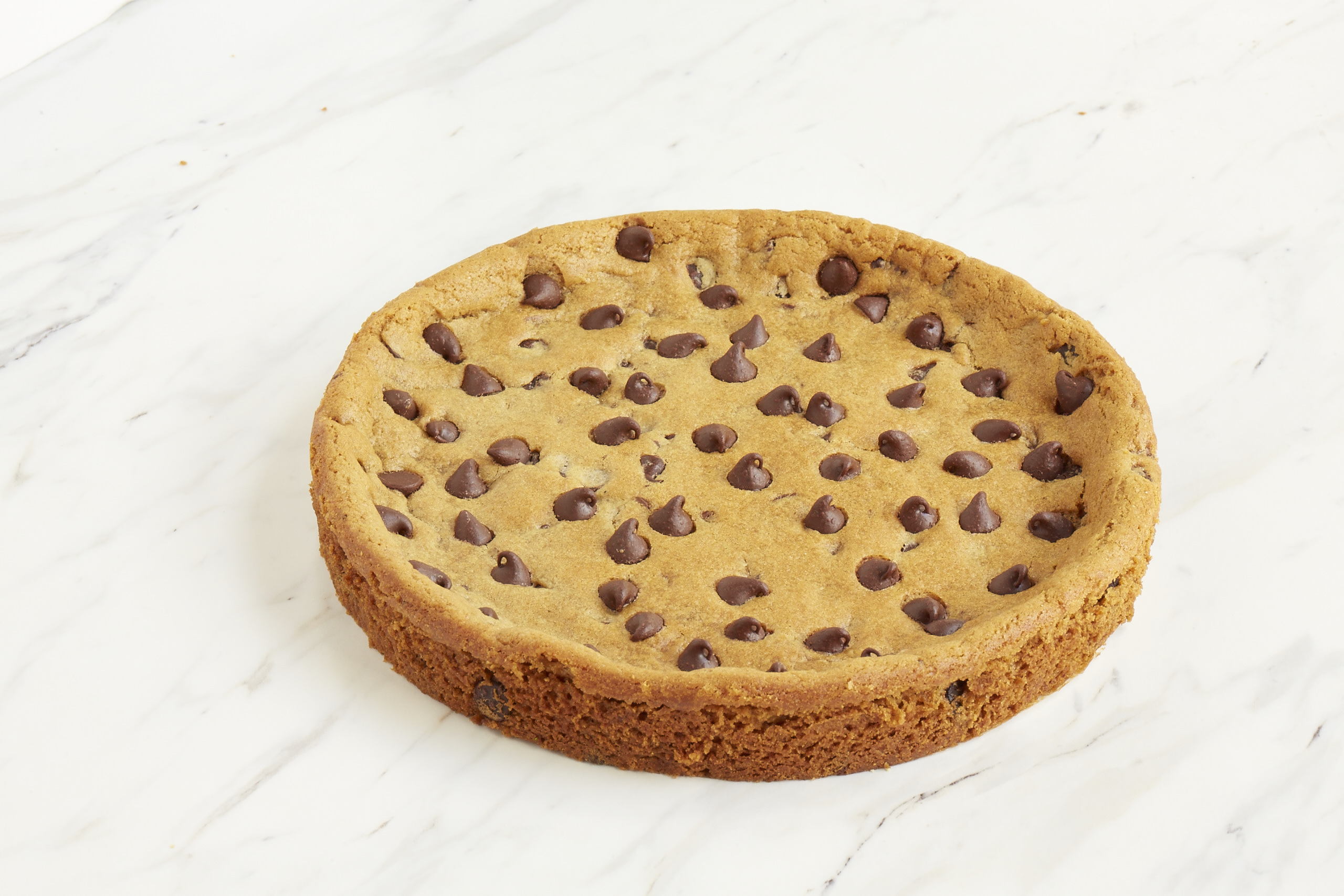 Order King Size Chocolate Chip Cookie food online from Round Table Pizza store, South San Francisco on bringmethat.com