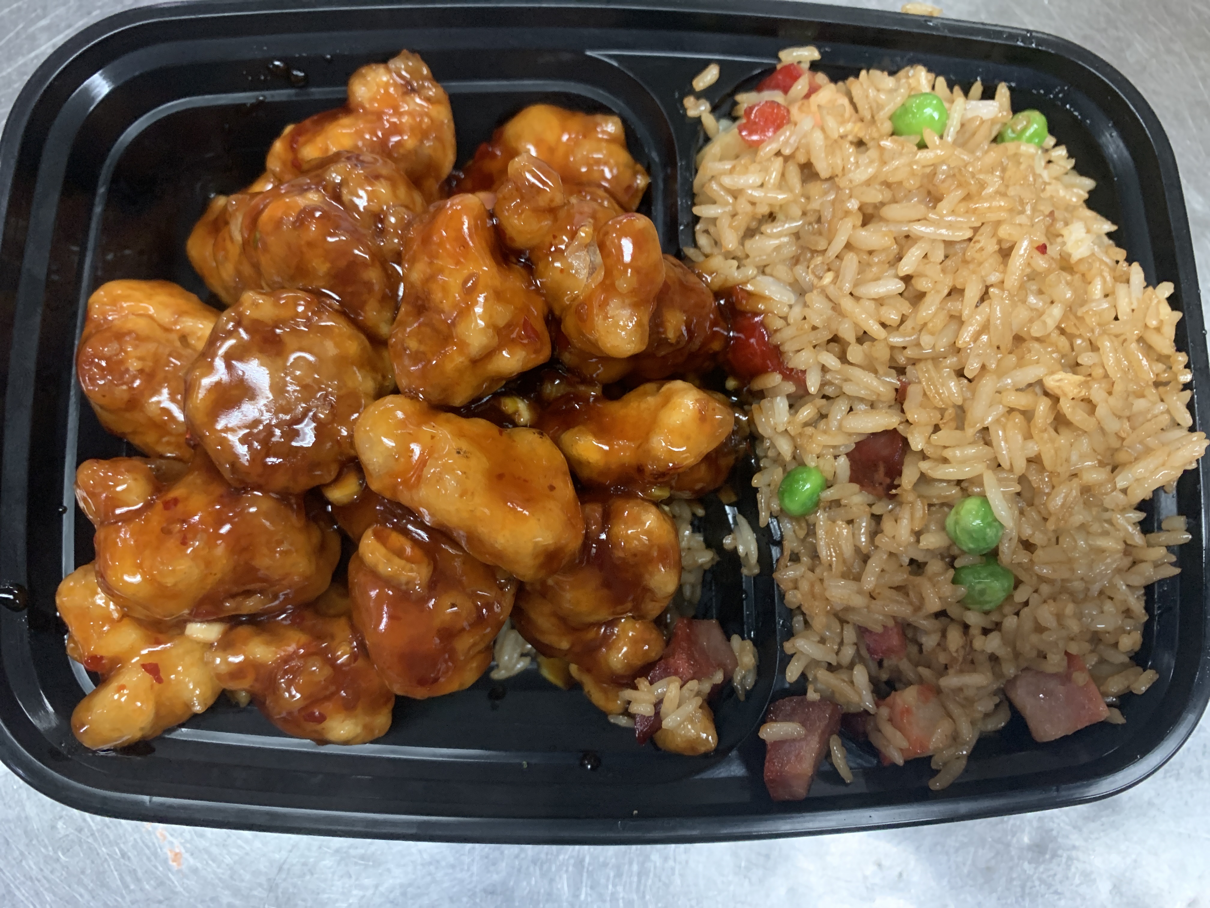 Order 8. General Tso's Chicken Combo Platter food online from Hunan Garden store, Briarcliff Manor on bringmethat.com
