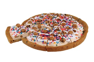 Order Polar Pizza-Chocolate Chip Cookie Dough Ice Cream Treat food online from Baskin Robbins store, Rancho Cucamonga on bringmethat.com