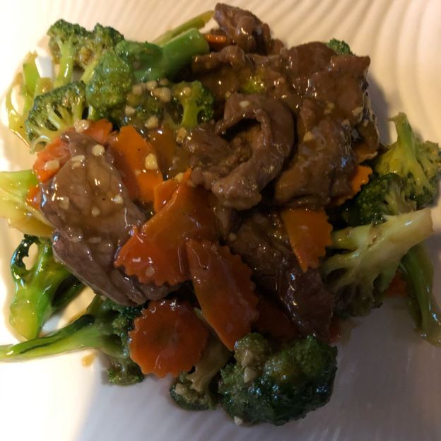 Order 120. Beef with Broccoli food online from Green Tree store, Seattle on bringmethat.com