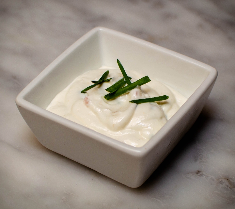 Order Creamy Horseradish and Chives food online from Rise Woodfire store, San Mateo on bringmethat.com