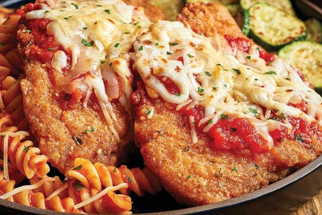 Order Chicken Parmesan food online from Ruby Tuesdays store, Las Cruces on bringmethat.com