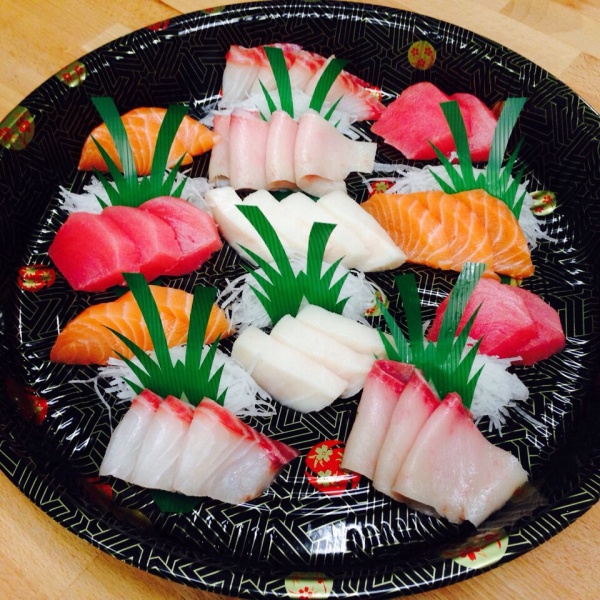 Order Sashimi Platter food online from RAWR Sushi store, Springfield on bringmethat.com