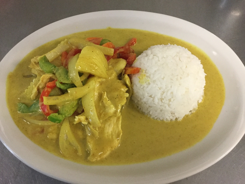 Order (D)Yellow food online from Khao Hom Thai & Pho store, Billerica on bringmethat.com