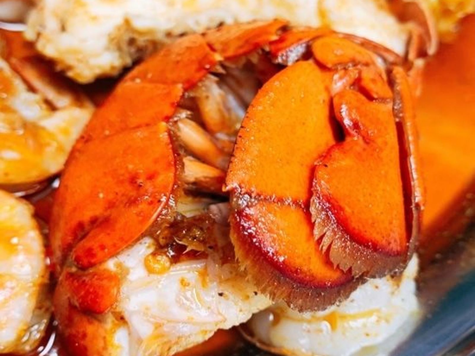 Order M10. Lobster Tail food online from Juicy Seafood store, Clarksville on bringmethat.com
