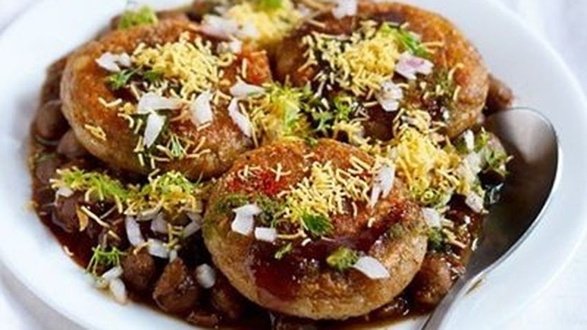 Order Aloo Tikki Chaat food online from Masala Zone store, Horsham on bringmethat.com