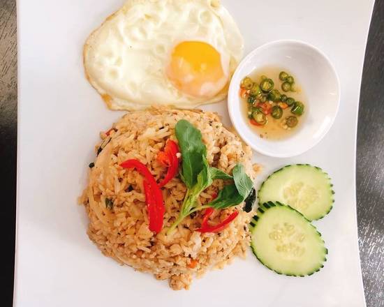 Order Fried Rice Spicy Basil food online from Red Chicken store, San Gabriel on bringmethat.com