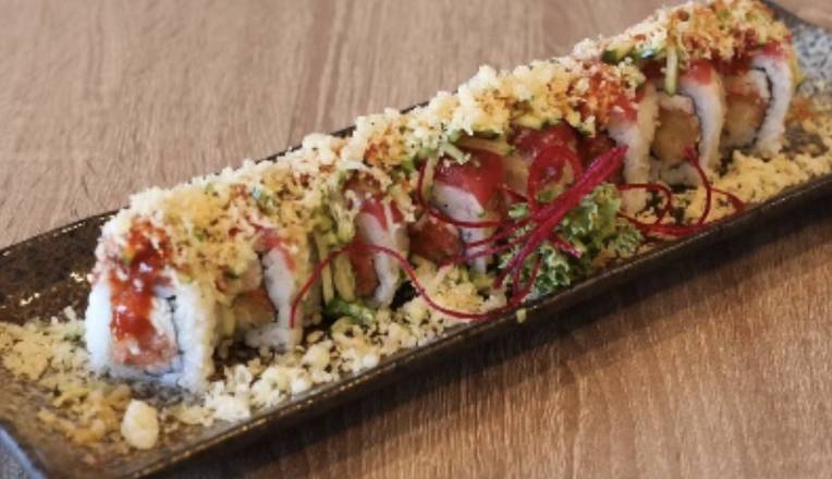 Order Spicy Crunchy Albacore Roll food online from The Old Boys store, Fullerton on bringmethat.com