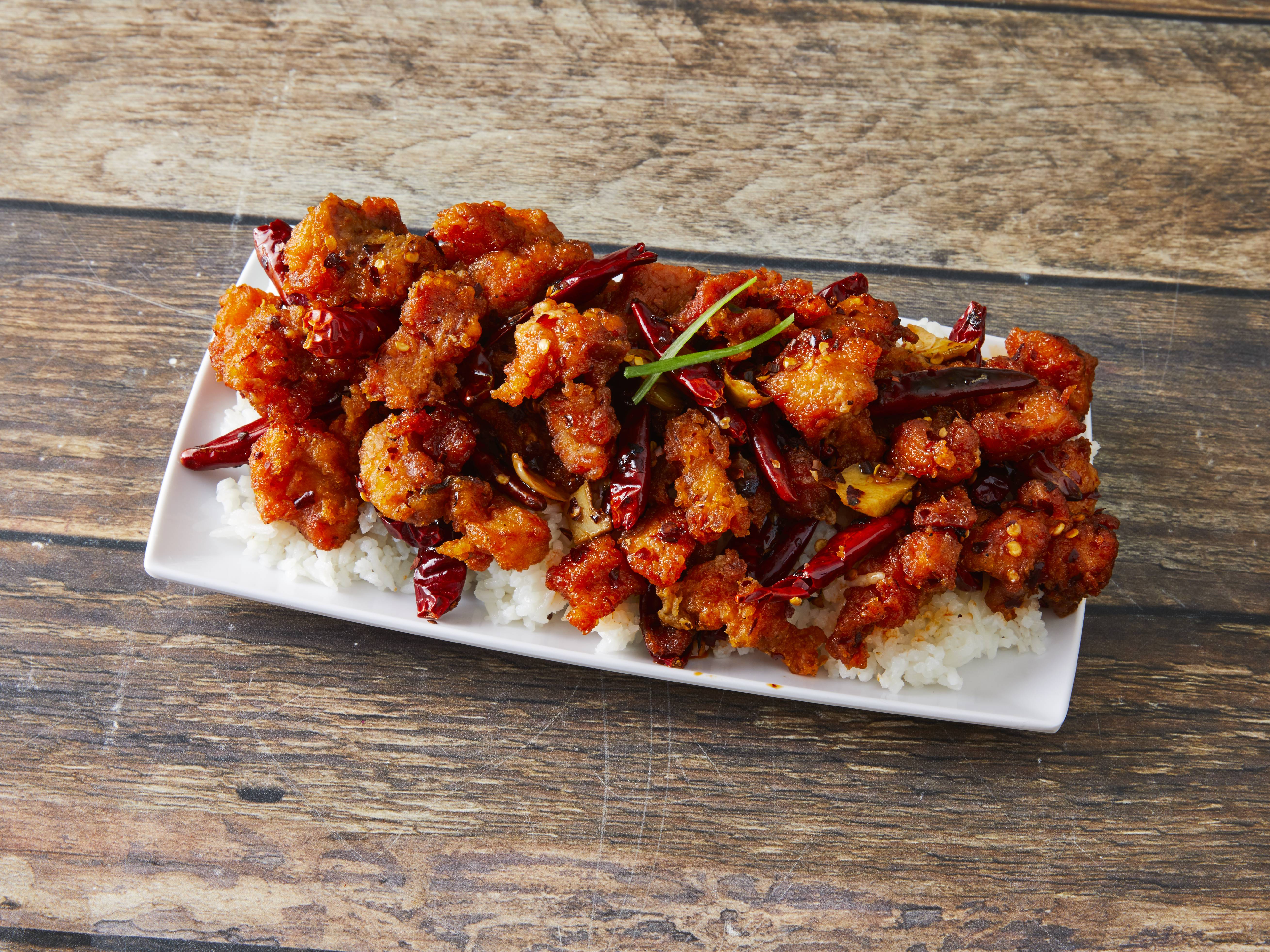 Order 401. Dry Chili Chicken 香辣仔鸡 food online from Mapo Restaurant store, Naperville on bringmethat.com