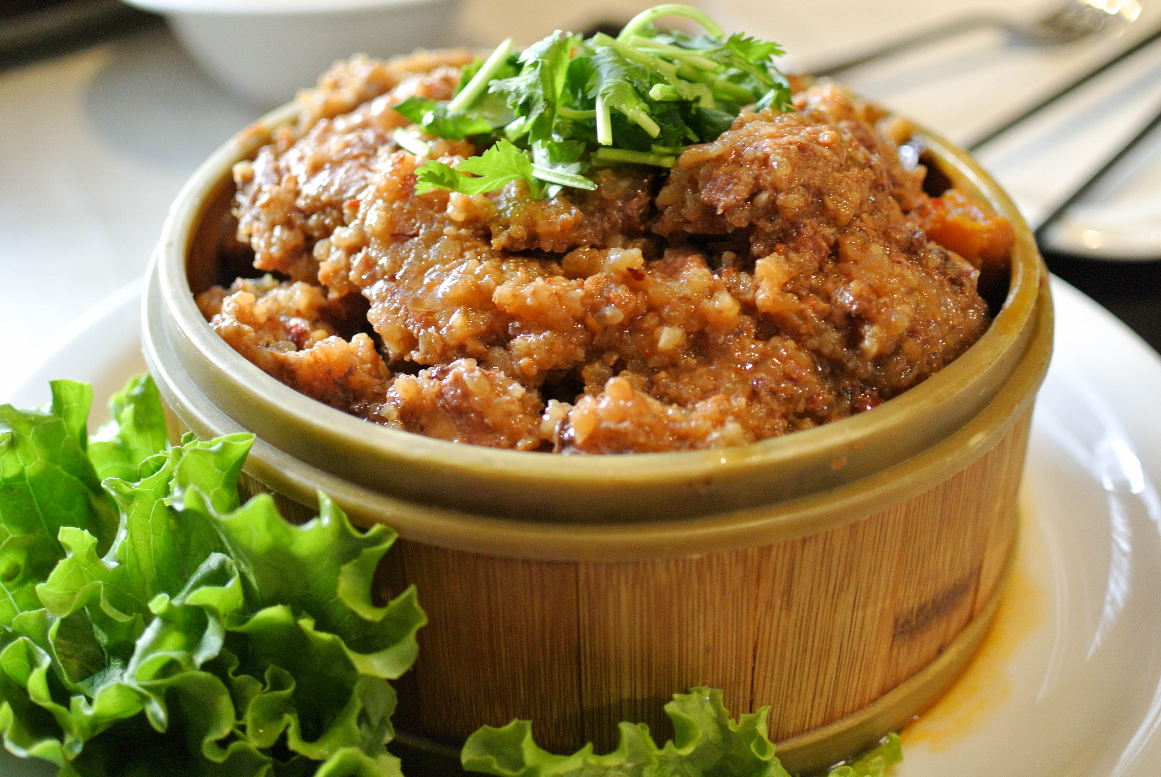 Order Powdery Pork Sparerib 粉蒸排骨 food online from Fey Restaurant store, Menlo Park on bringmethat.com