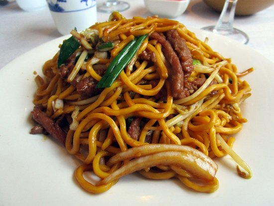 Order 224. Beef Lo Mein food online from Iron Chef store, Phoenix on bringmethat.com