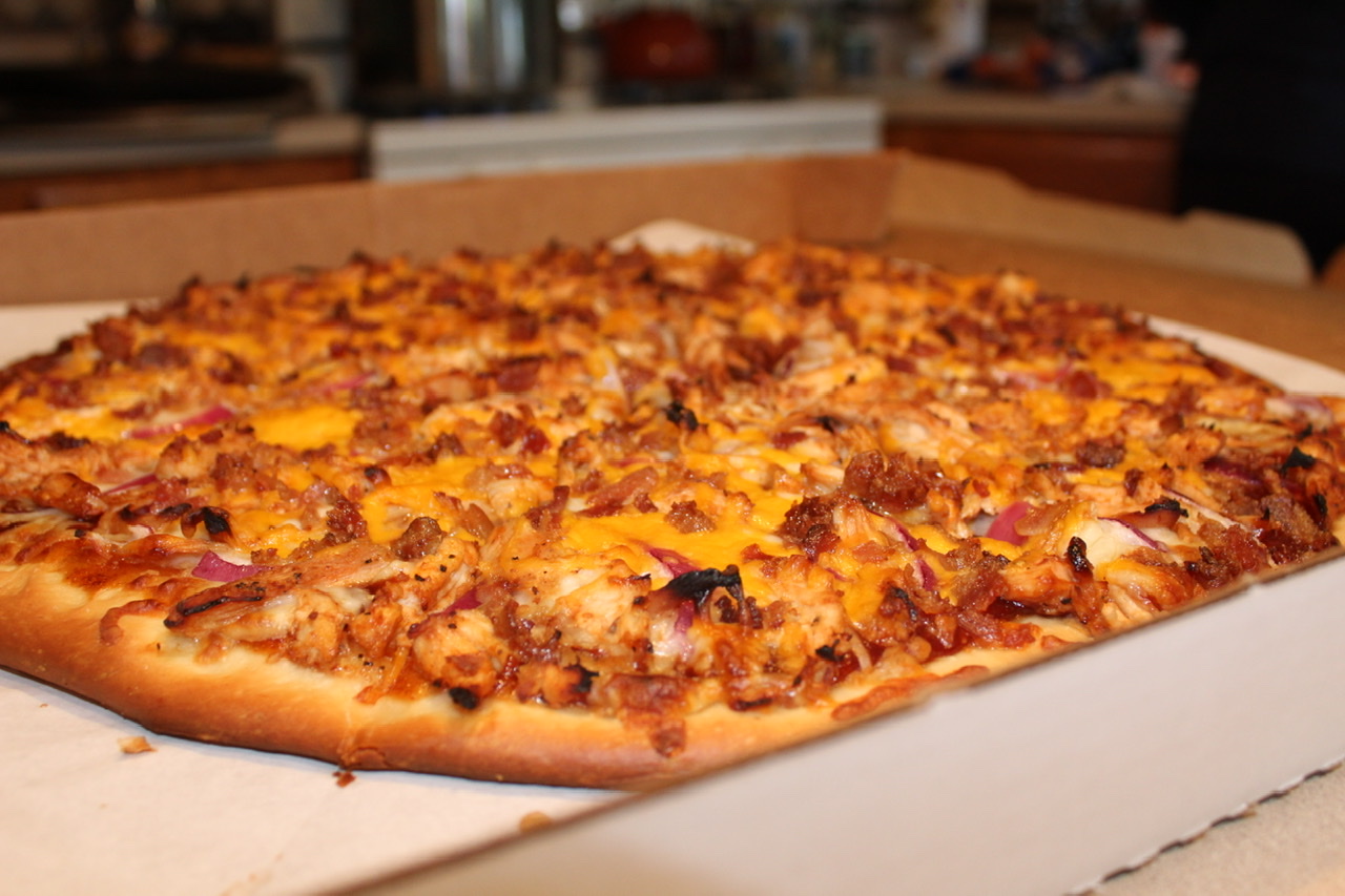 Order Chicken BBQ Pizza food online from Buffalo Pizza & Wings store, Macomb on bringmethat.com