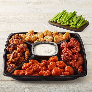 Order Boneless Wings Platter - Large food online from Tgi Friday's store, Clifton Park on bringmethat.com