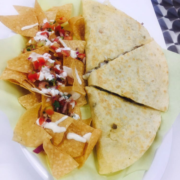 Order Quesadilla de Asada food online from Tacos Y Mariscos Metro Basilica A.K.A. Los Cabos store, Hacienda Heights on bringmethat.com